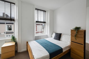 5 bed flat, Furzehill Road, Mutley, Plymouth, PL47JZ - Image 3
